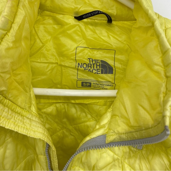 The North Face Thermoball Yellow Quilted Zip Jacket Small - Picture 3 of 9